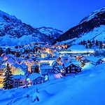 Top Modernes Apartment Im Herzen Von Andermatt Balkon & Bergblick
