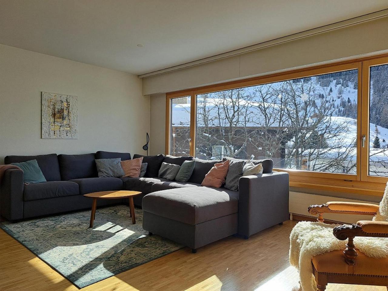 Apartment Modernes Im Herzen Von Balkon & Bergblick